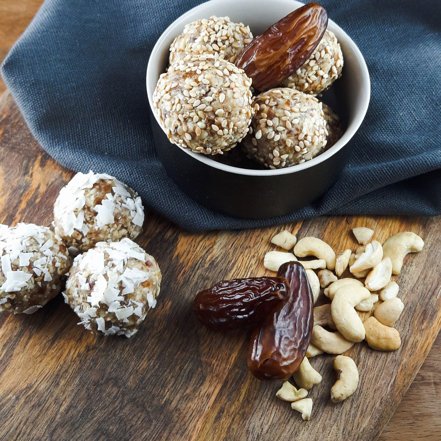 Energy Balls mit Datteln & Cashews mein Powerfood für zwischendurch
