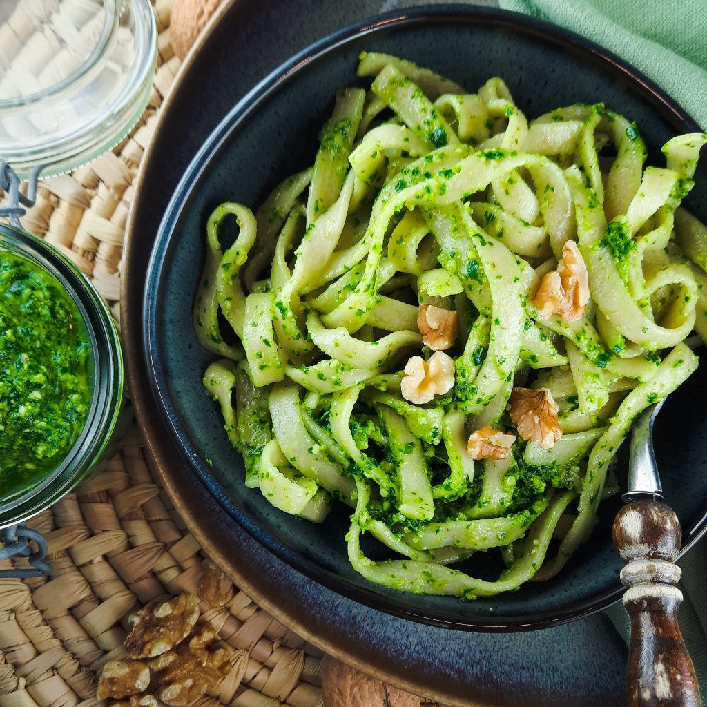 Rucola Spinat Pesto mit Tagliatelle