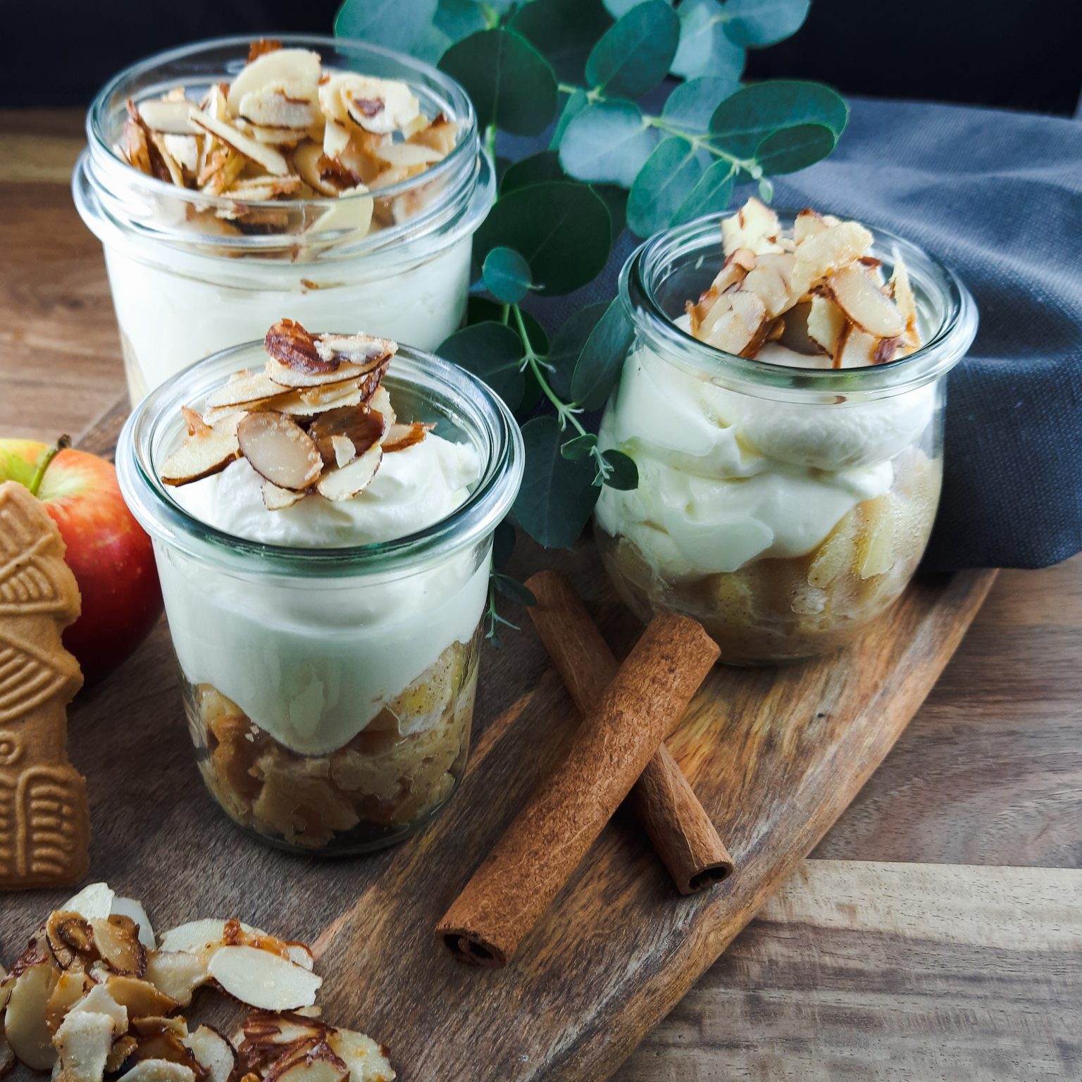 Bratapfel Tiramisu im Glas mit Spekulatius - das perfekte Dessert