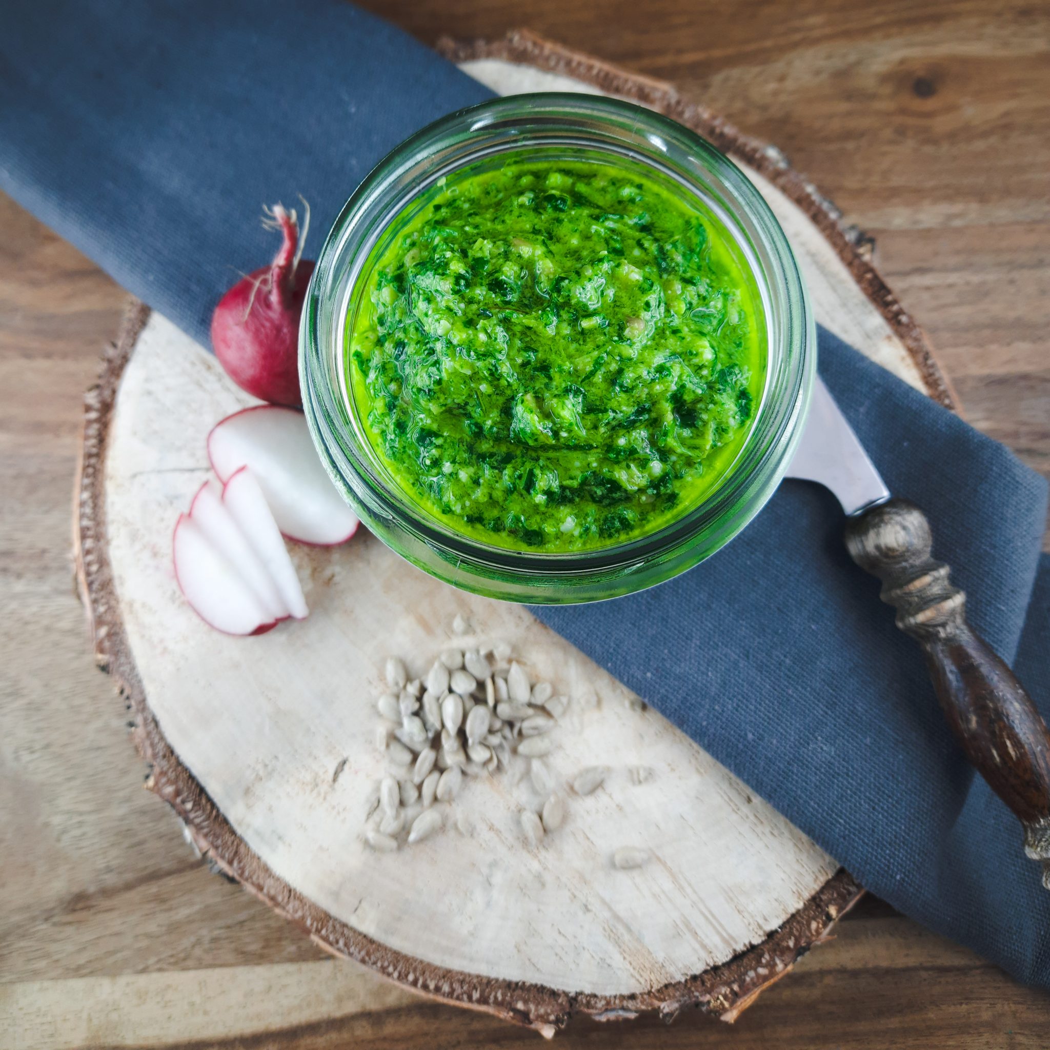 Radieschengrün Pesto - to good to go Radieschengrün Pesto - to good to go